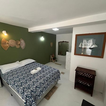 Quartos Na Casa Amarela ซัลวาดอร์ ภายนอก รูปภาพ